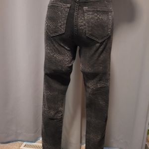 DKNY HIGH RISE JEANS